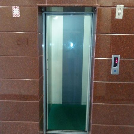 Metro Altis Lodge Ироду Экстерьер фото