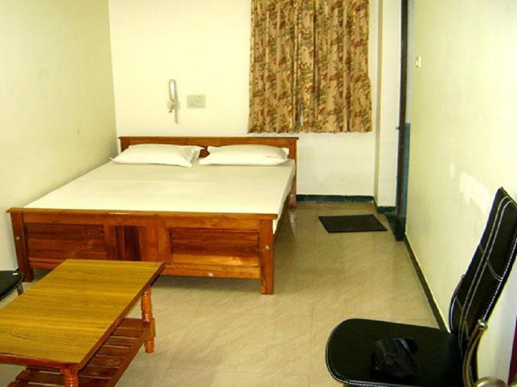 Metro Altis Lodge Ироду Экстерьер фото